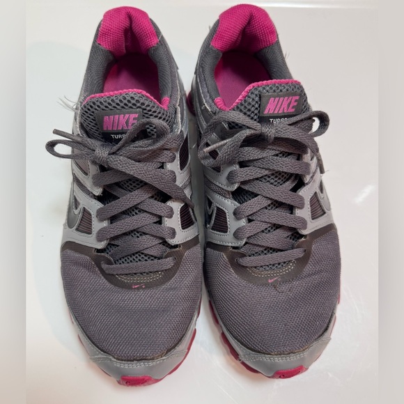 Nike Women's Charcoal and Fuchsia Sneakers - Picture 2 of 6
